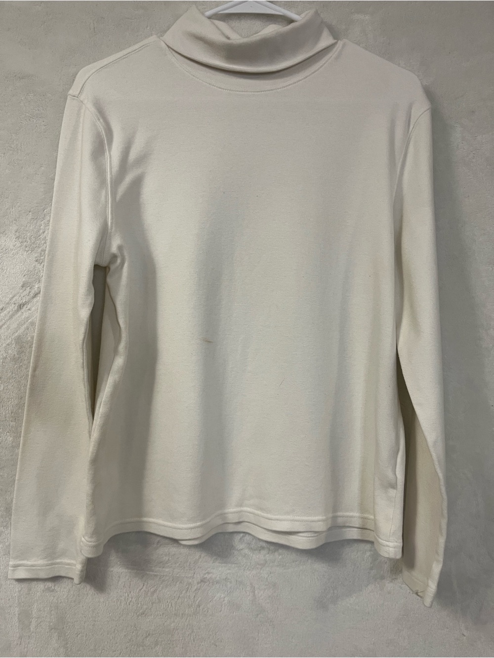 Basic Editions Cream Turtleneck Long-Sleeve Top